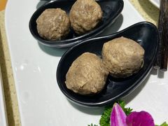撒尿牛丸-煲大王猪肚鸡·椰子鸡火锅(红谷滩万达店)