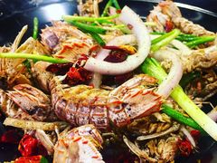 -虾弄弄海派小龙虾·牛羊蝎子火锅