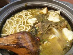 -周鱼小馆石锅酸菜鱼(活力汇店)