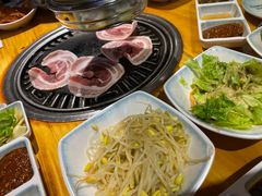 -唯成•韩国炭火烤肉 유성고기