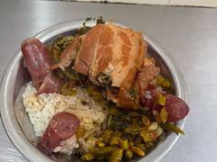 -梁阿婆廿年老牌扣肉糯米饭