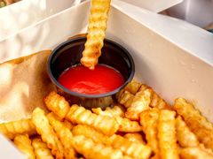 -LESCEDARS Brasserie Bistro香柏树