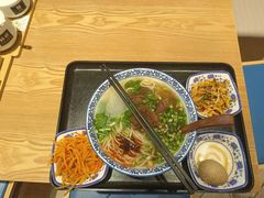 -舌尖尖·兰州牛肉面(浦东机场店)
