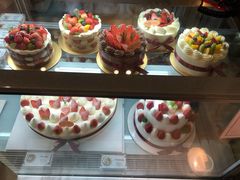 -花花卷卷·鲜食蛋糕(静安久光百货店)