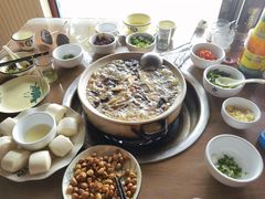 -杨记山珍鸡煲菌汤锅