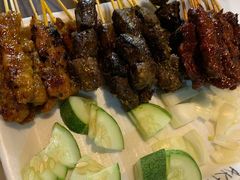 -东海岸人工湖美食村