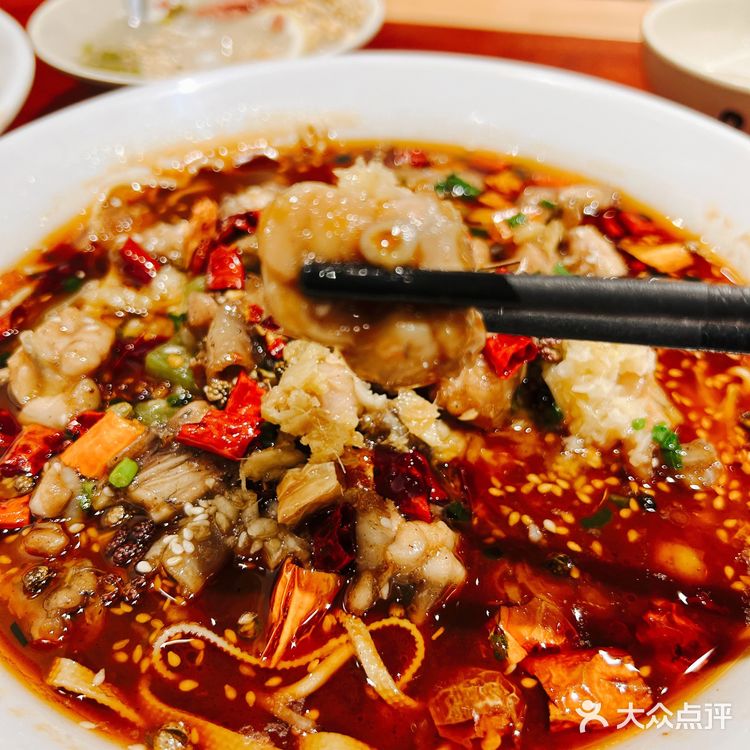 馋了几天的乐山跷脚牛肉今天终于吃爽了