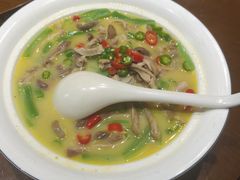 -东口码头·烧鸽子·鱼头泡饼·地方菜(金鹰悦城店)