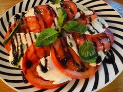 卡布雷塞色拉-IL TEATRO 精品意大利餐厅