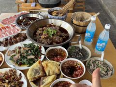 -大众跷脚牛肉馆·非遗传承单位(峨眉山店)