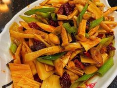 -瑞杰烧烤店·24小时营业(山东路店)