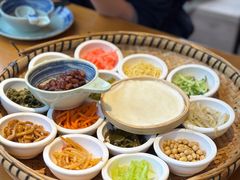 -包整·丝娃娃(一览甲秀楼风景店)