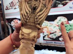-J Daeng Seafood