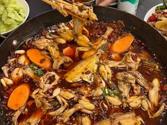 -鸿顺老铁锅美蛙鱼府(解放碑店)