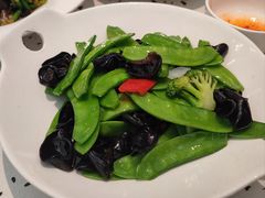 橄榄油炒田园时蔬-大树餐厅(朝阳大悦城店)