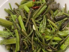 -香山湖渔家大院