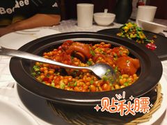 黄豆猪手煲-马仕玖煲·融合菜·酥不腻烤鸭(人大店)