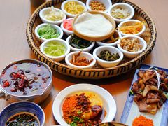 -包整·丝娃娃(一览甲秀楼风景店)