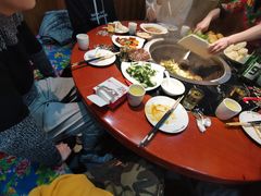 -袁小二大东北铁锅炖(吉祥村总部)