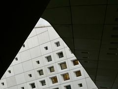 -南京国际青年文化中心