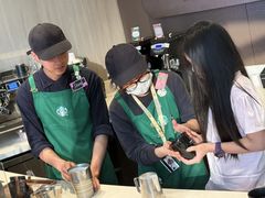 -星巴克臻选(万象前海店)