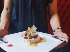 鳗鱼饭配酸梅饭配水果沙拉-马勒别墅·中餐厅