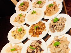-天宜隆蘑菇宴火锅(石景山旗舰店)