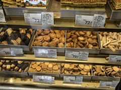 -哈氏上海哈尔滨食品厂(汇联商厦天钥桥路店)