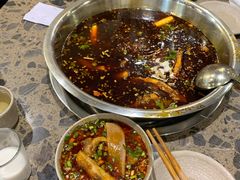 -肖肖酸萝卜鱼火锅(总店)