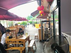 -大众跷脚牛肉馆·非遗传承单位(峨眉山店)