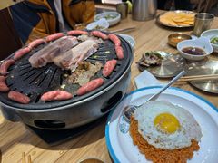 -青瓦餐厅·生鱼片·韩园烤肉(西塔店)