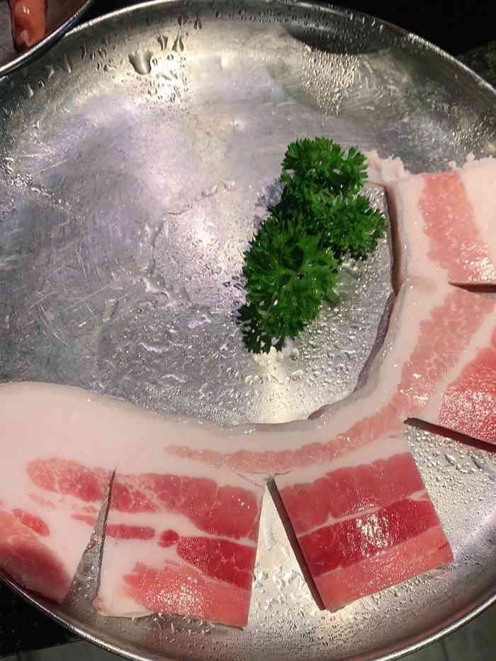 汉拿山(光明大仟里店)-"是一家连锁餐饮,应该有二,三百家店了,这.