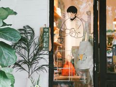 -彳亍咖啡·这里(水湾路店)