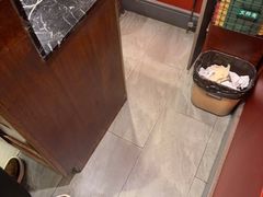 -川流不息·地道川菜·小龙虾(新松江路店)