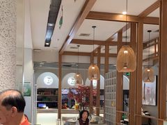 -三人行骨头王火锅(长寿店)