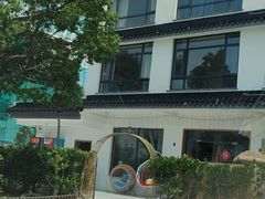 -弥舍·湖景团建泳池派对别墅·湖山境店