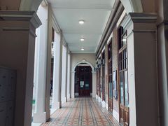 -香港大学