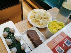 -三人行骨头王火锅(长寿店)