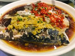 双椒鱼头-钟掌勺忘不了地道湘菜(新天地假日广场店)
