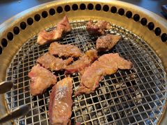-铭牛烧肉·和牛海鲜自助(高新月牙湖店)