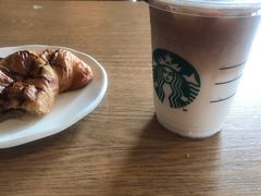 -星巴克臻选(莘庄仲盛店)
