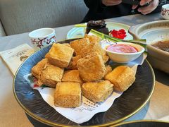 -皇饭儿餐饮管理有限公司(赞成大厦店)