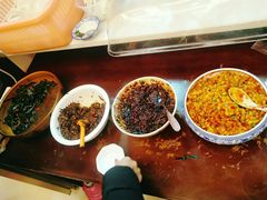 -邱芳粉店(迎宾大道旗舰店)