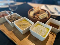 冷盘拼盘-Efes Turkish & Mediterranean Cuisine 艾菲斯餐厅(陆家嘴店)