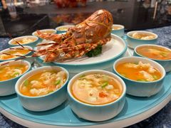 -荣誉海鲜酒楼(海湾店)