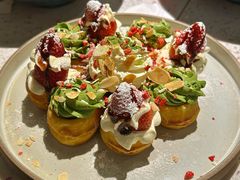草莓忌廉华夫饼-BE BRIGHT KITCHEN(正佳广场店)
