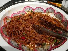 -圣罗巴甄选自助(麦凯乐店)