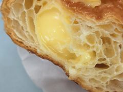 爆浆牛角包-六贤记(文三店)
