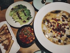 -胡马八破·川菜小馆(高新万达店)