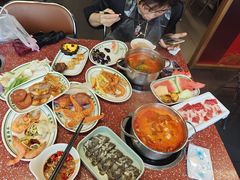 -四囍码头海鲜烧烤自助火锅(外滩南京东路悦荟广场店)